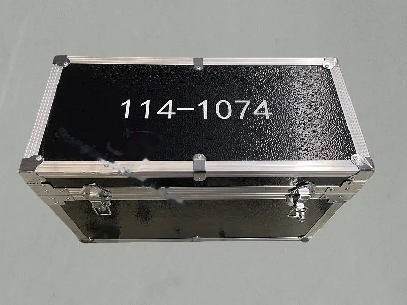 Tool for assembly of the wheel and tire — P/N 114-1074 — image 1