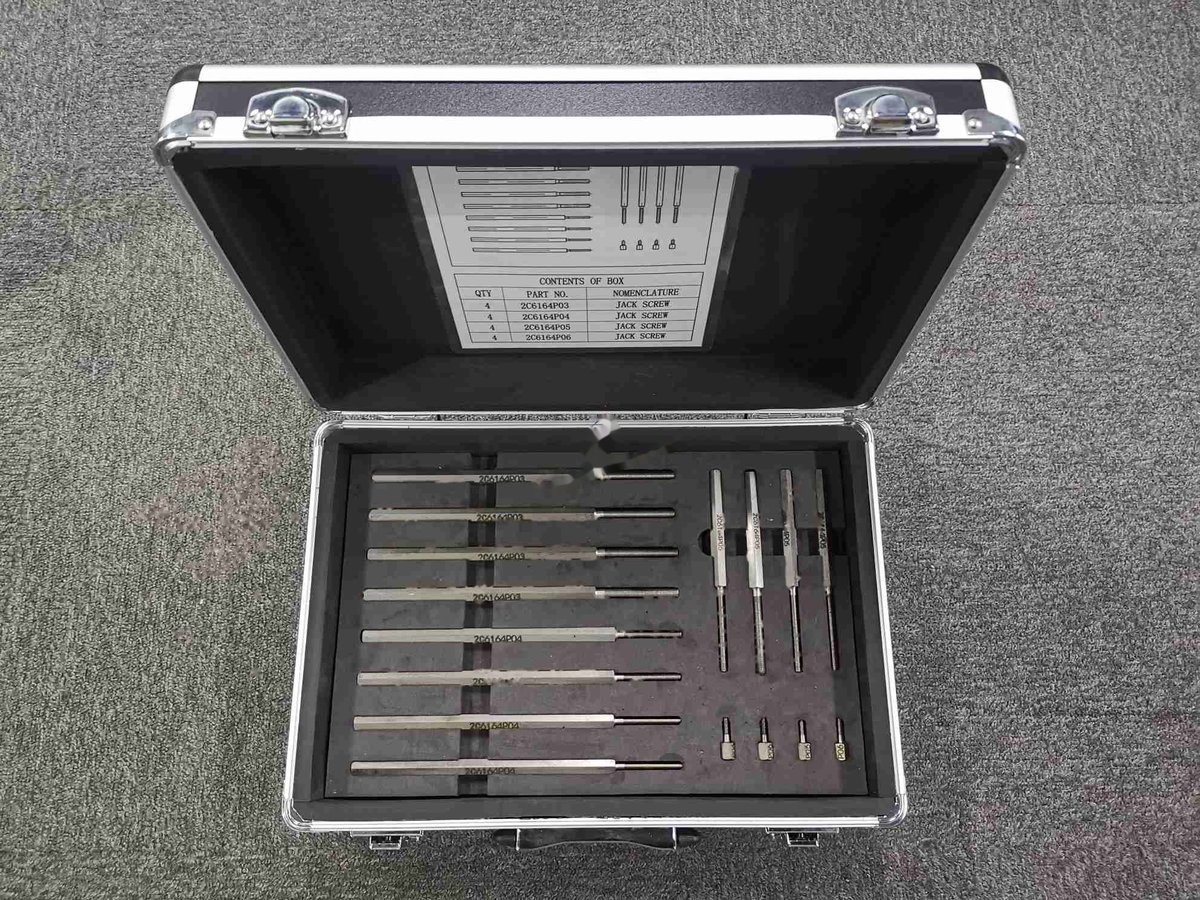 Tool set — P/N 2C6164G01 — image 1