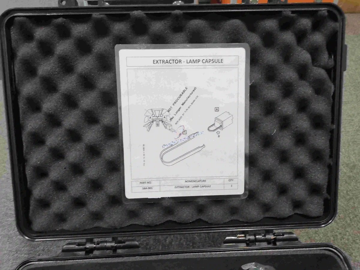 Extraction tool for push button — P/N 584-901 — image 1