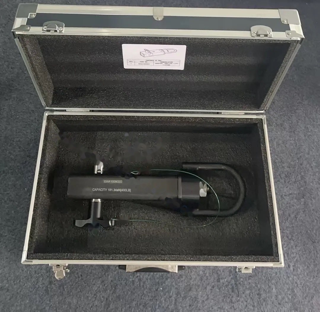 Adapter, vertical lift fixture — P/N 856A1009G02 — image 1