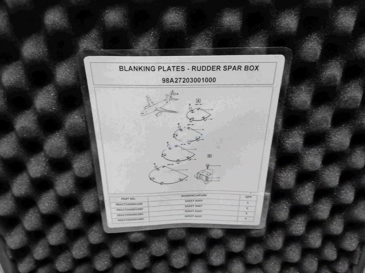 Obturateurs caisson gouvernail direction blanking plates rudder spar box — P/N 98A27203001000 — image 1