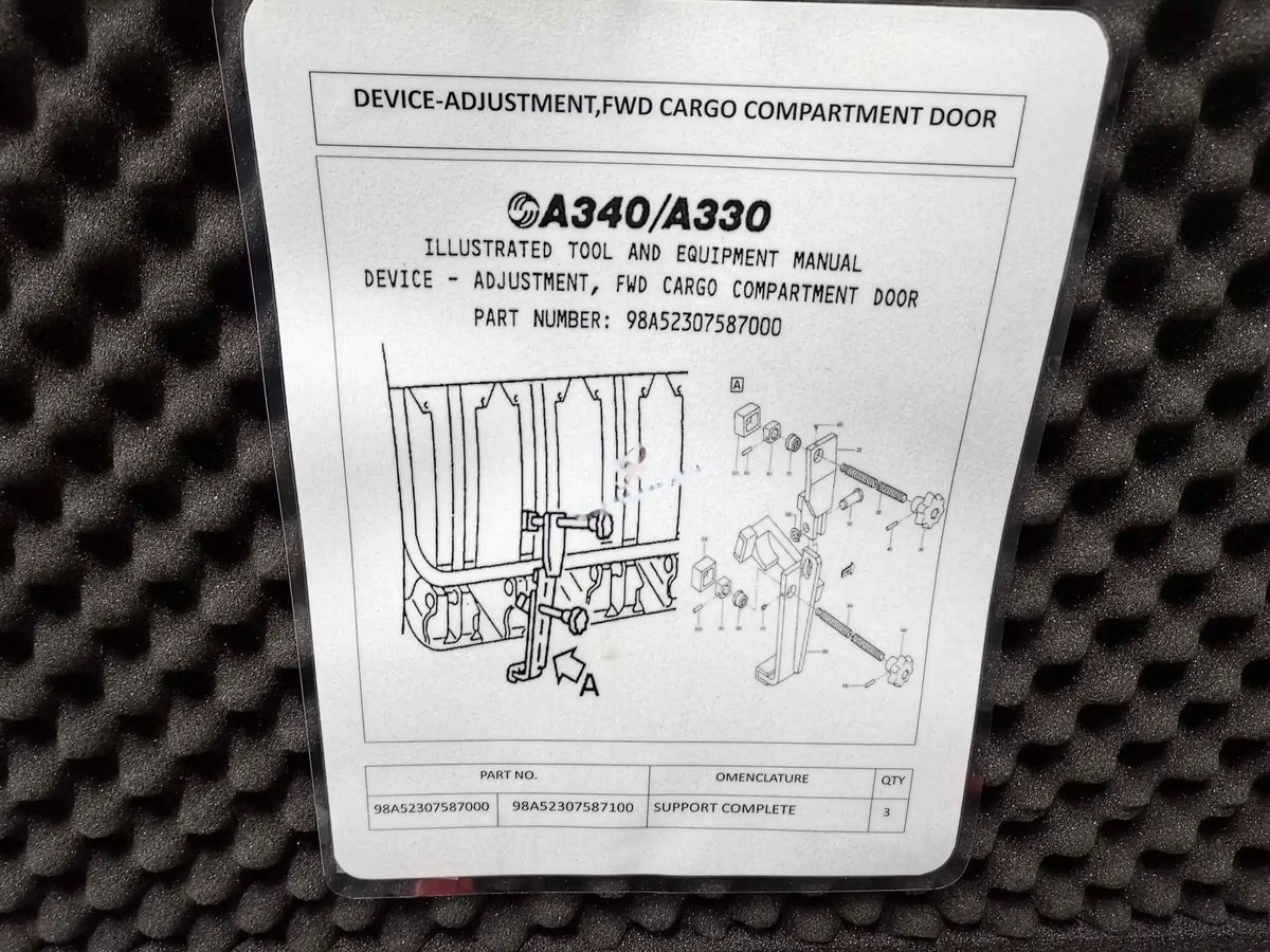 Device - adjustment, fwd cargo compartment door — P/N 98A52307587000 — image 1