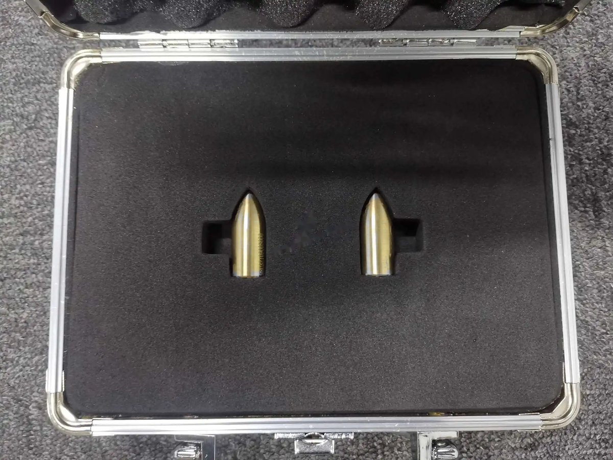 Bullet-locating, mlg pivot bolt — P/N 98D32109005000 — image 1