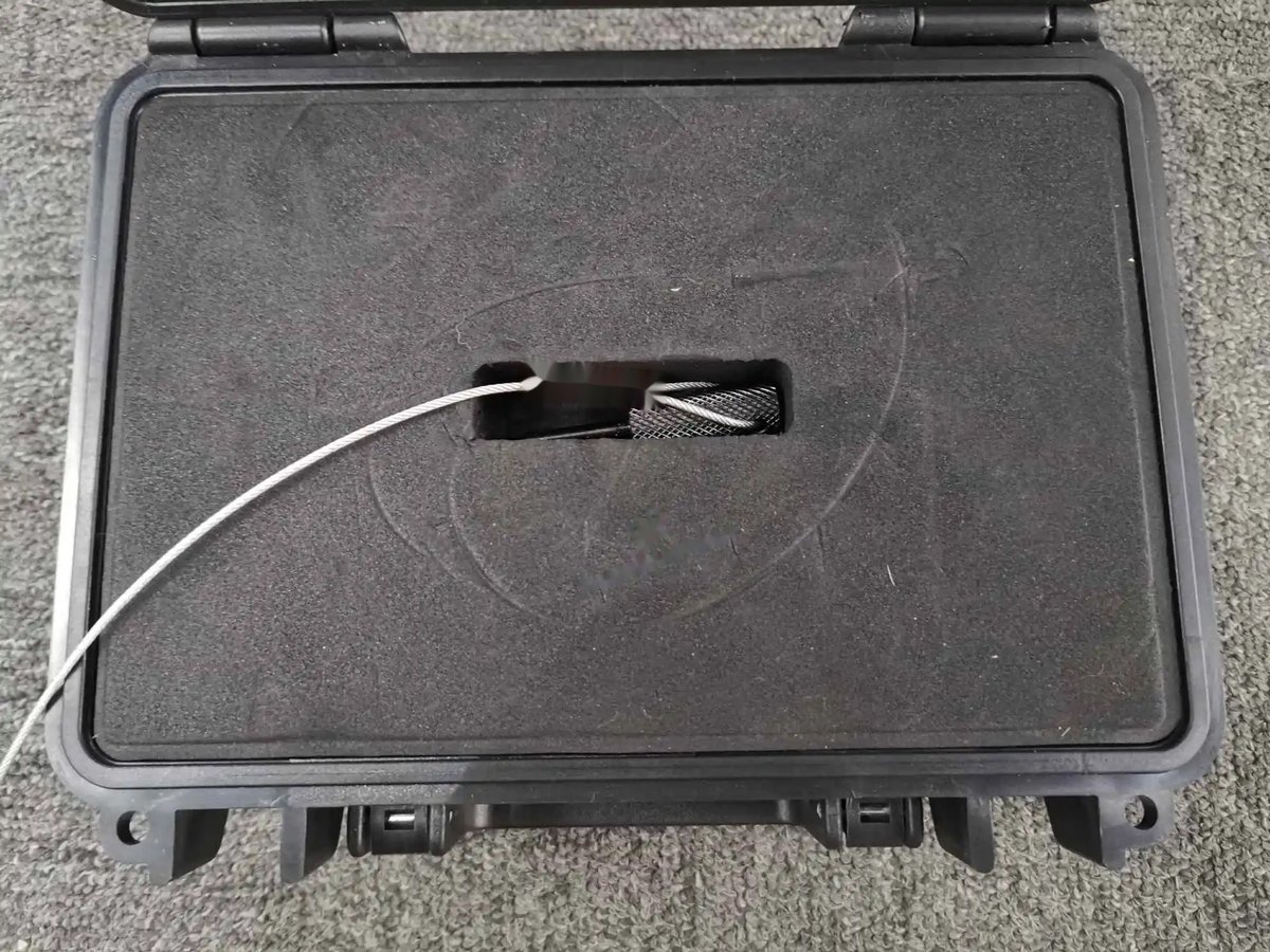 Rigging pin - fwd +aft cargodoor, latching mechanism — P/N 98F52308357000 — image 1