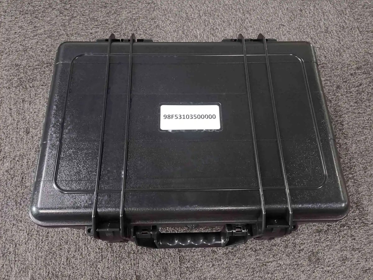 98F53103500000 thumbnail 3