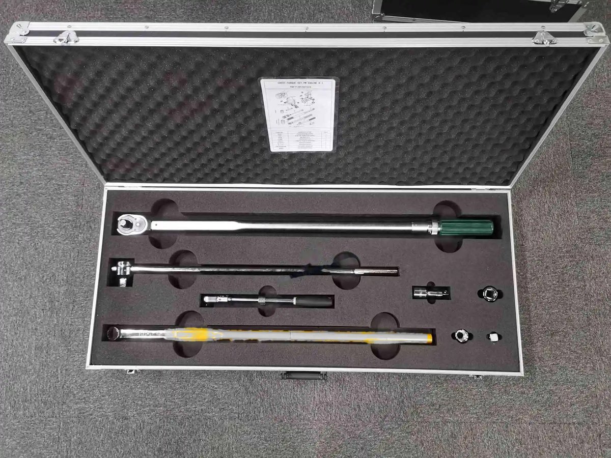 Chest-torque set, pw engine r i — P/N 98F71201001024 — image 1
