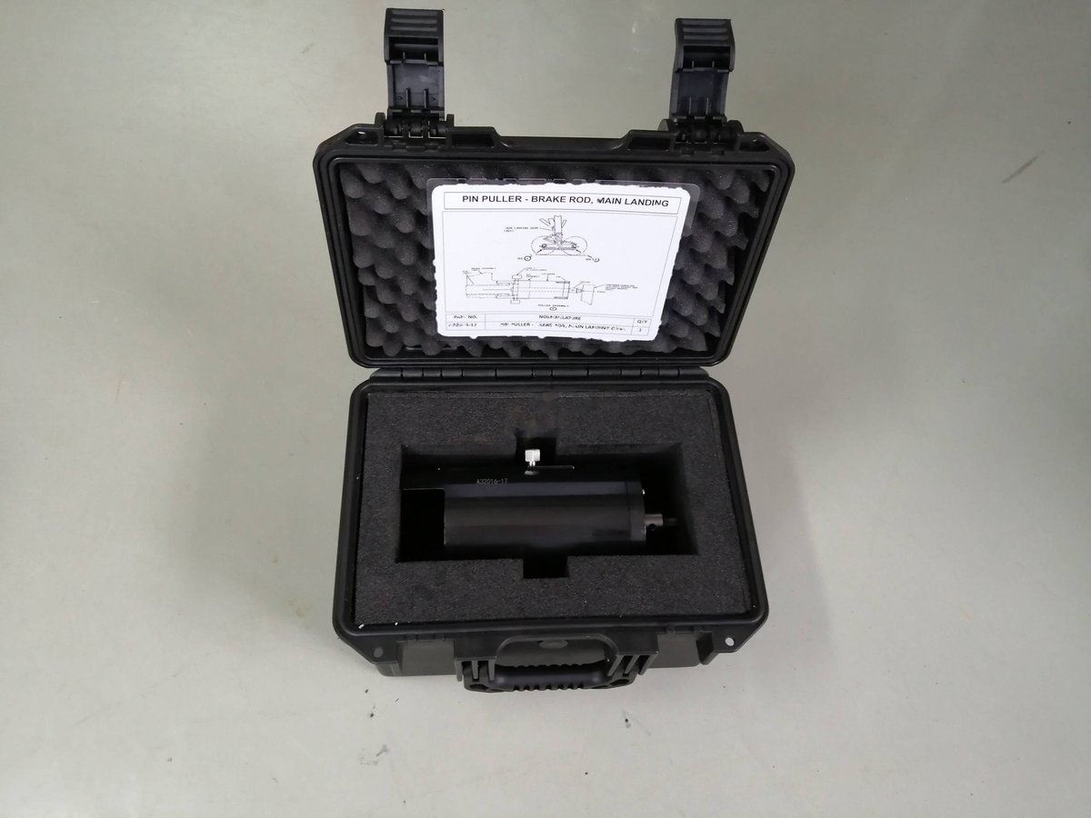 Pin puller - brake rod, main landing gear — P/N A32016-17 — image 1