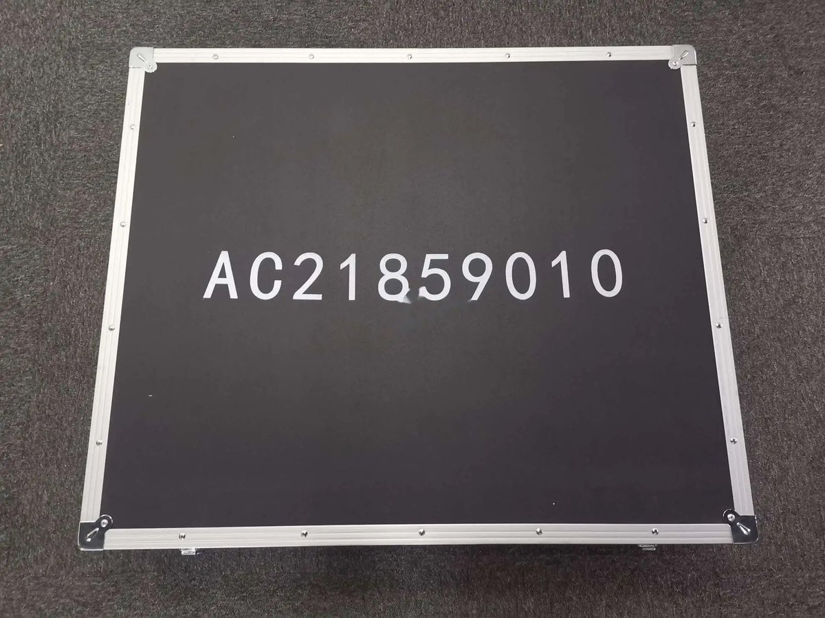 AC21859010 thumbnail 2