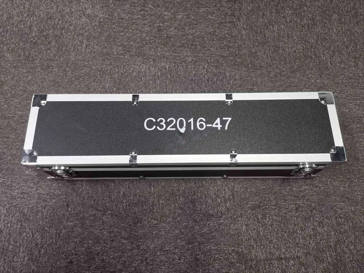 C32016-47 thumbnail 2