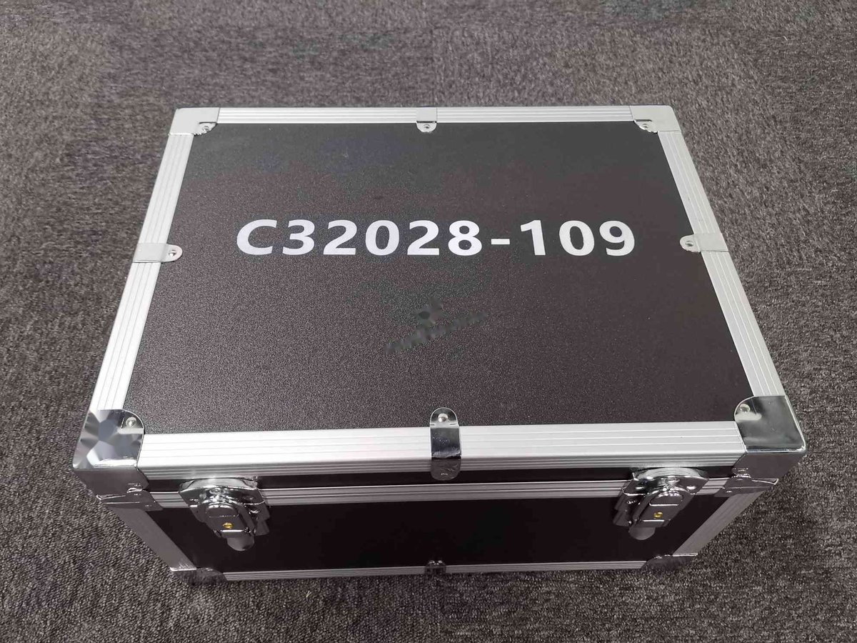 Tool and equipment manual (item) for information on — P/N C32028-109 — image 1