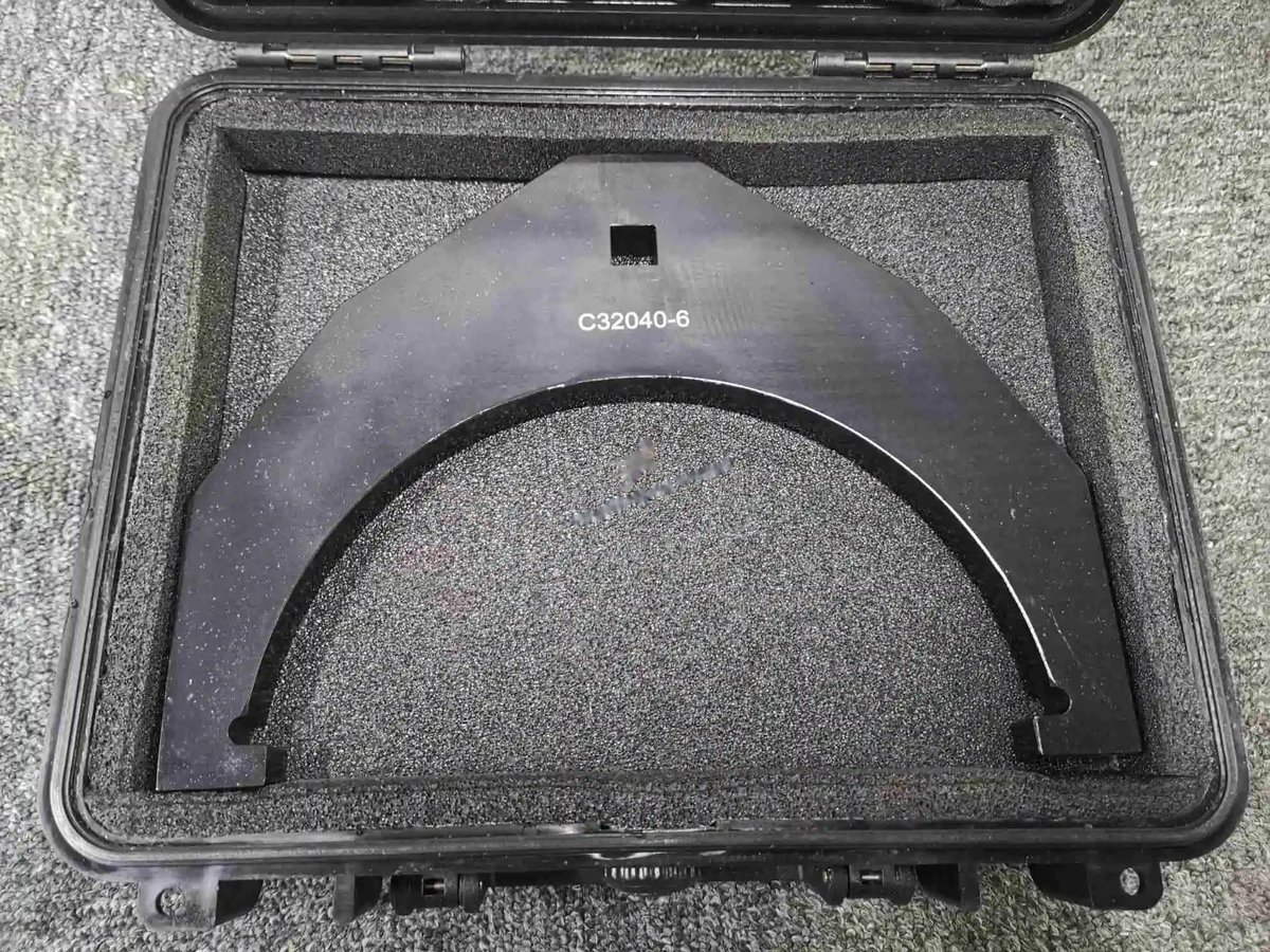 C32040-6 thumbnail 3