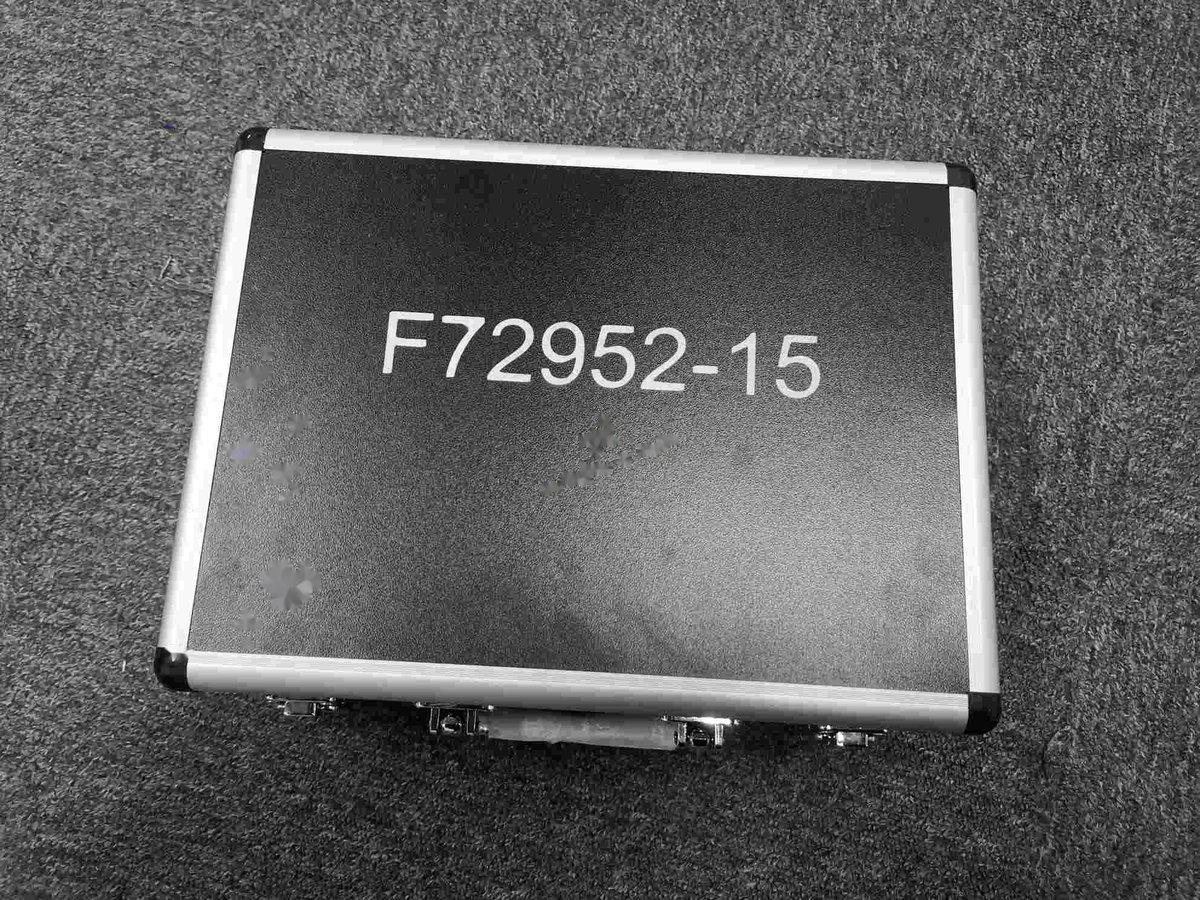 Adapter assy (l) adapter assy thrust lever control stand adapter — P/N F72952-15 — image 1