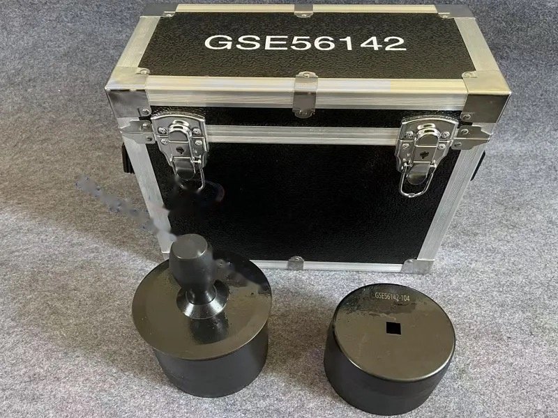 Guide bullet pin,upper & lwr torsion links body landing gear — P/N GSE56142 — image 1