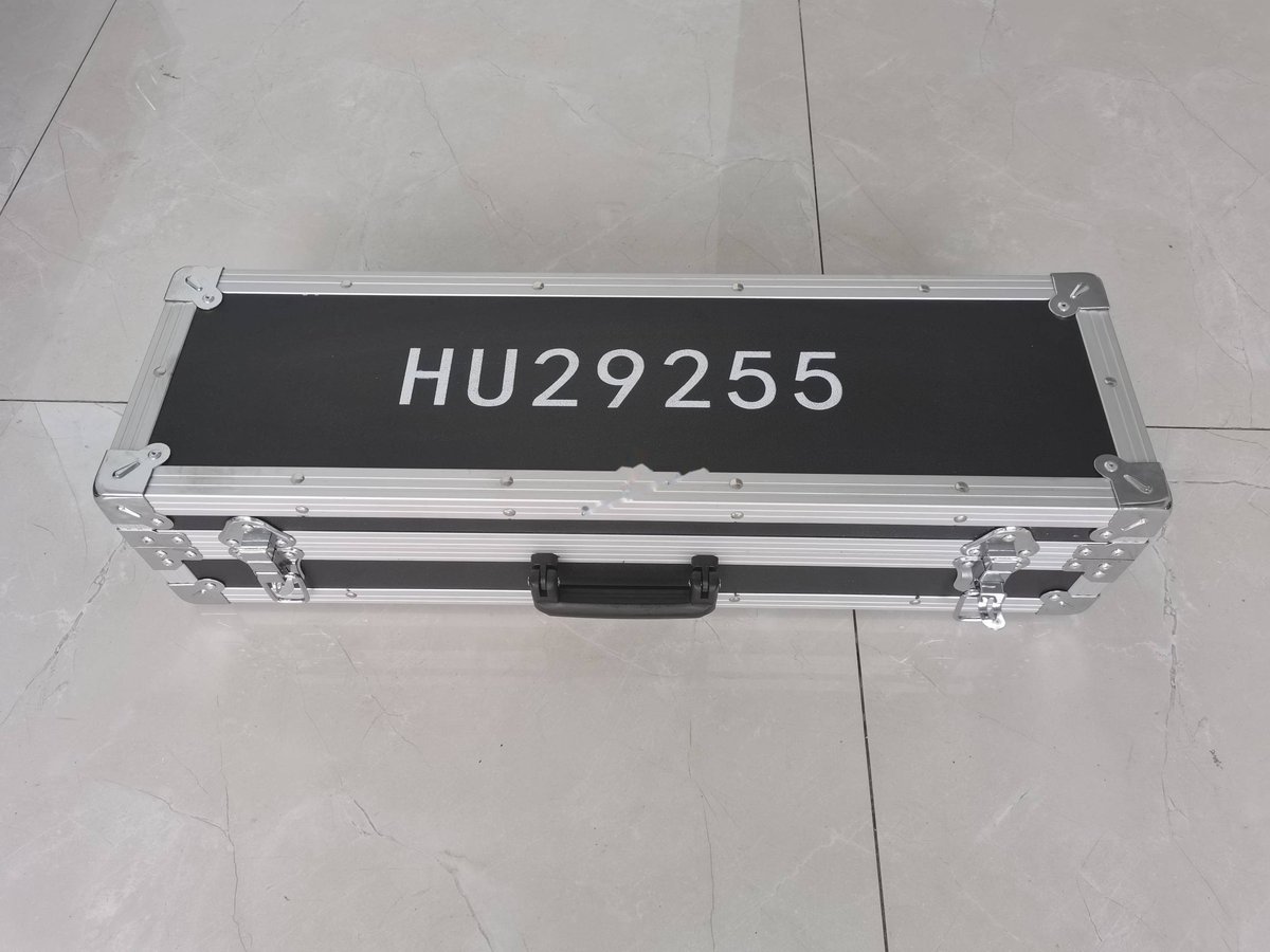 This tool is used to remove the air intake spinner and lp compressor blades (fro) — P/N HU29255 — image 1