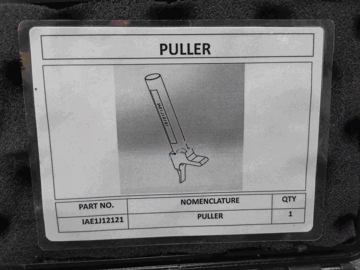 Puller puller — P/N IAE1J12121 — image 1