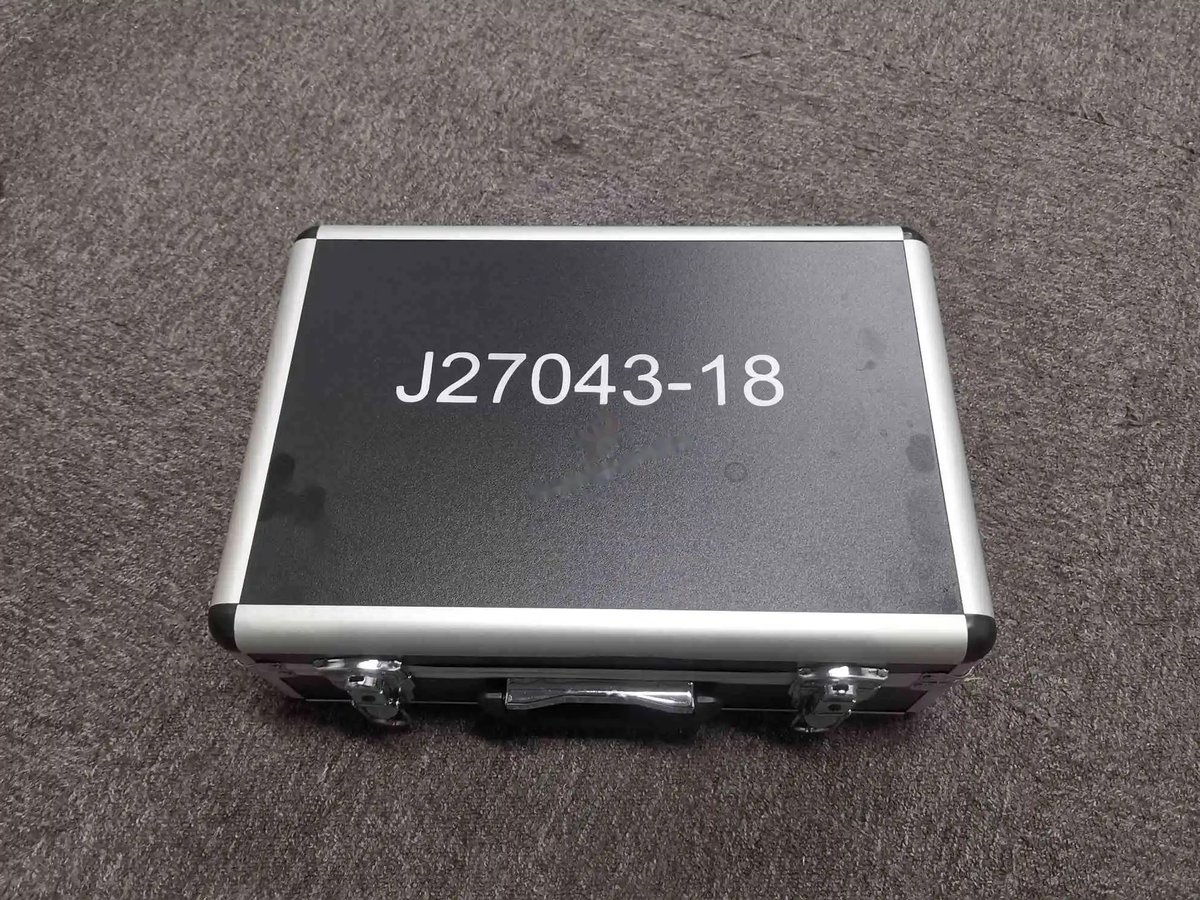 J27043-18 thumbnail 2