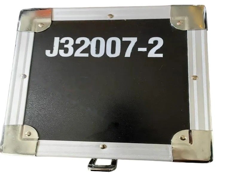 Thread protector — P/N J32007-2 — image 1