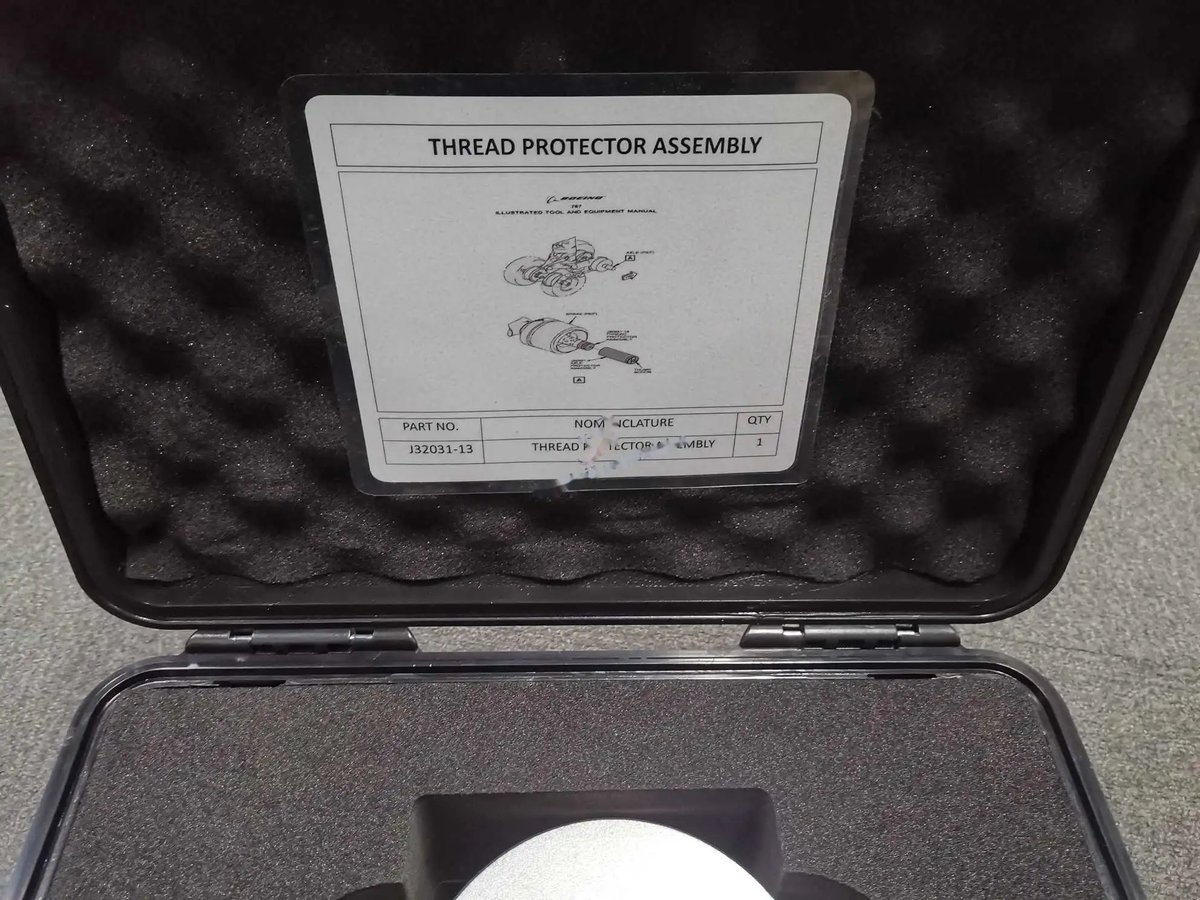 Lustrateo tool ano fouipment manual — P/N J32031-13 — image 1