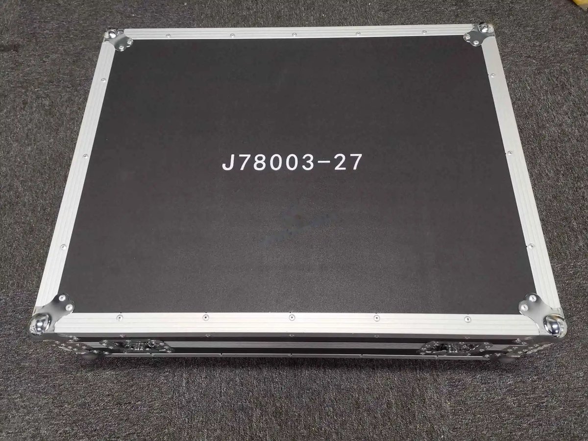 Prlor to tightening clamp block — P/N J78003-27 — image 1