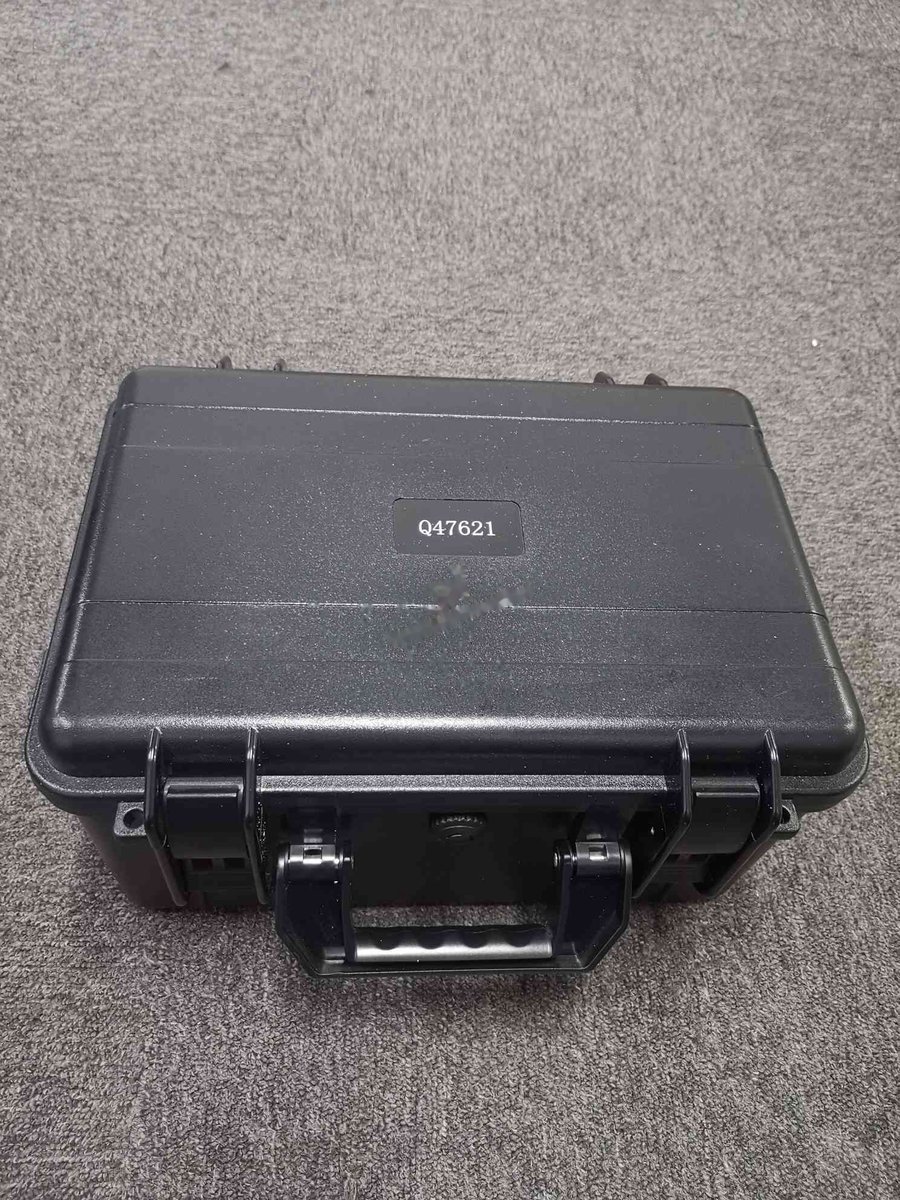 Adapter adapter — P/N Q47621 — image 1